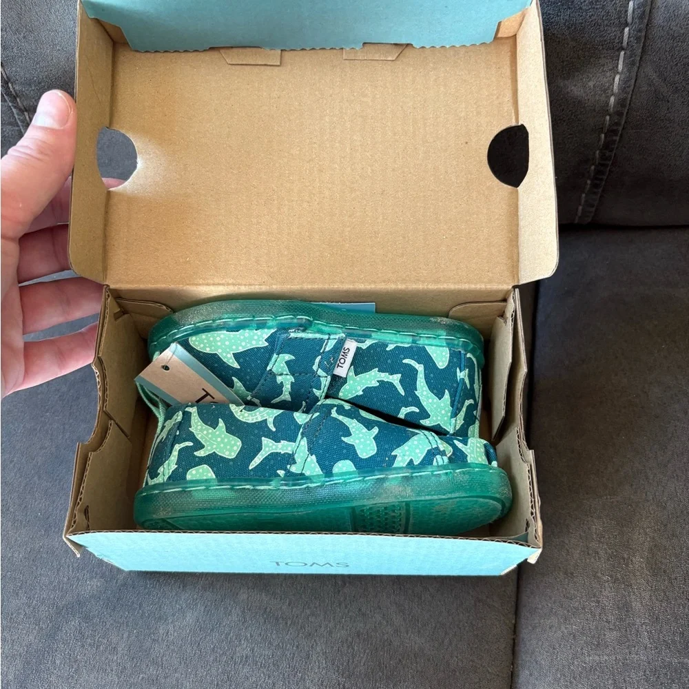 TOMS Kids Aqua Shark Moccasins